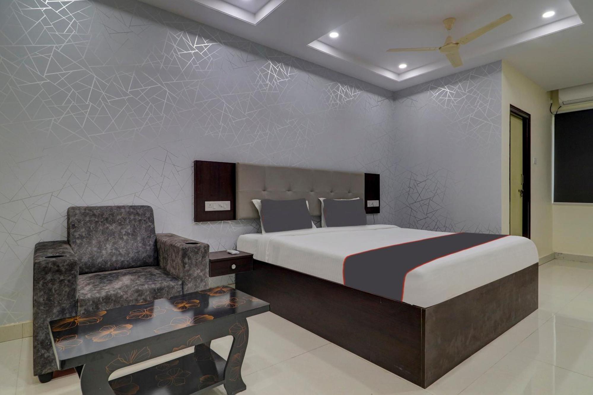 Collection O J Royal Luxury Hotel Hyderabad