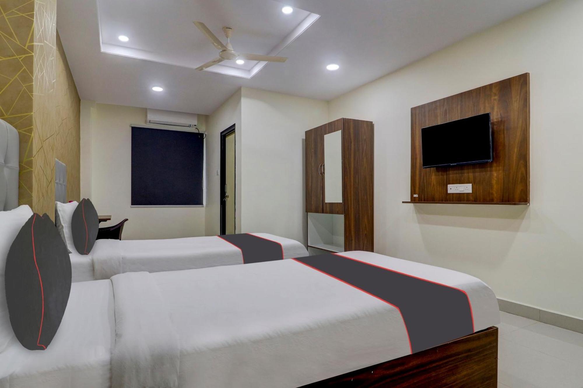 Collection O J Royal Luxury Hyderabad